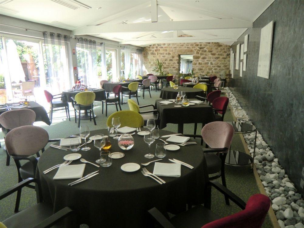 Le Carre D'Alethius Logis Hotel Restaurant Charmes-sur-Rhone Exteriör bild