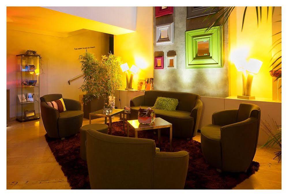 Le Carre D'Alethius Logis Hotel Restaurant Charmes-sur-Rhone Exteriör bild
