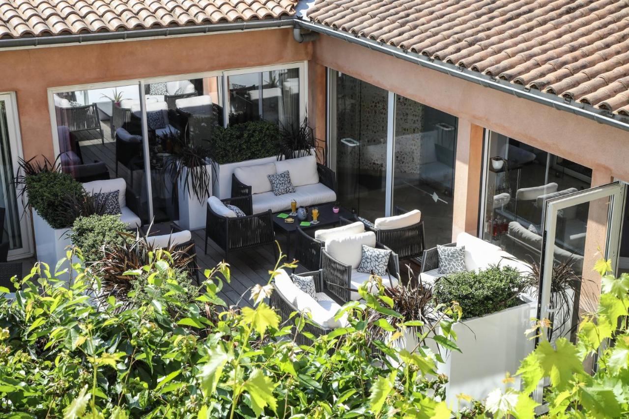 Le Carre D'Alethius Logis Hotel Restaurant Charmes-sur-Rhone Exteriör bild